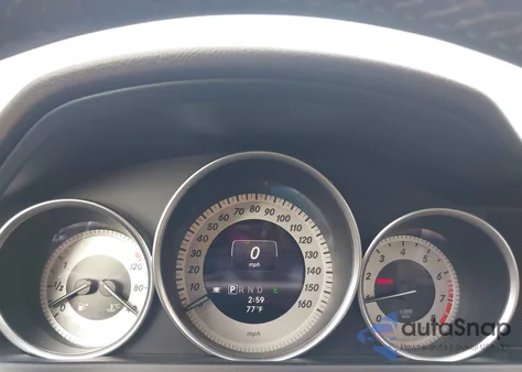 2013 Mercedes-Benz C 300 Luxury 4Matic/Sport 4Matic из США, поврежденный, VIN WDDGF8ABXDR259100